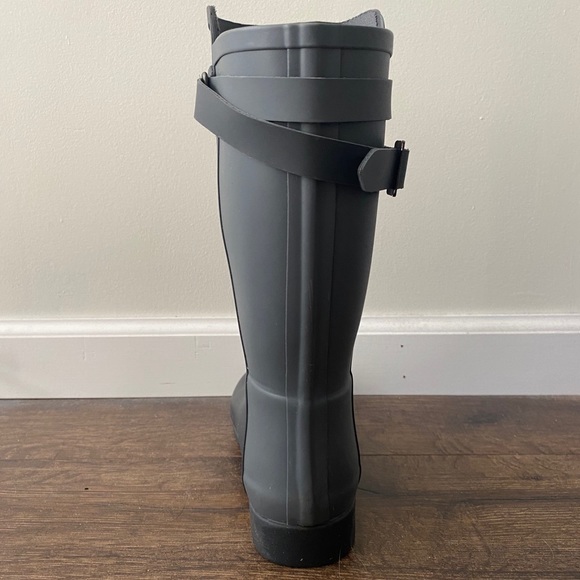 Hunter mid calf two toned boots - Picture 3 of 4